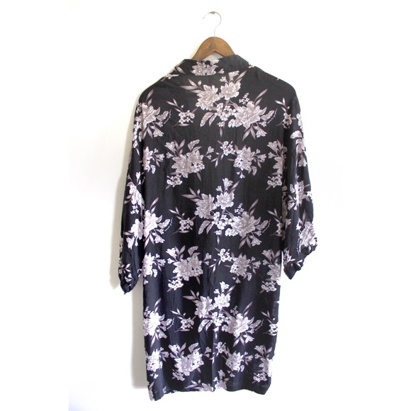 Spiritual Gangster Floral Tied Kimono One Size Fits All - Picture 13 of 16